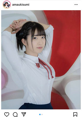 「#2i2（ニーニ）」天羽希純、制服姿であらわなメリハリ美ボディに釘付け！ (2021年5月8日) - エキサイトニュース - エキサイトニュース